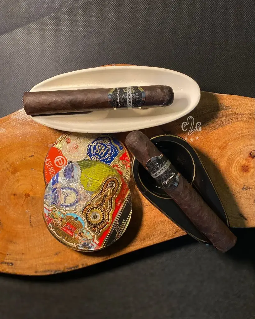 Macanudo Inspirado Black Toro (6.0" x 50)