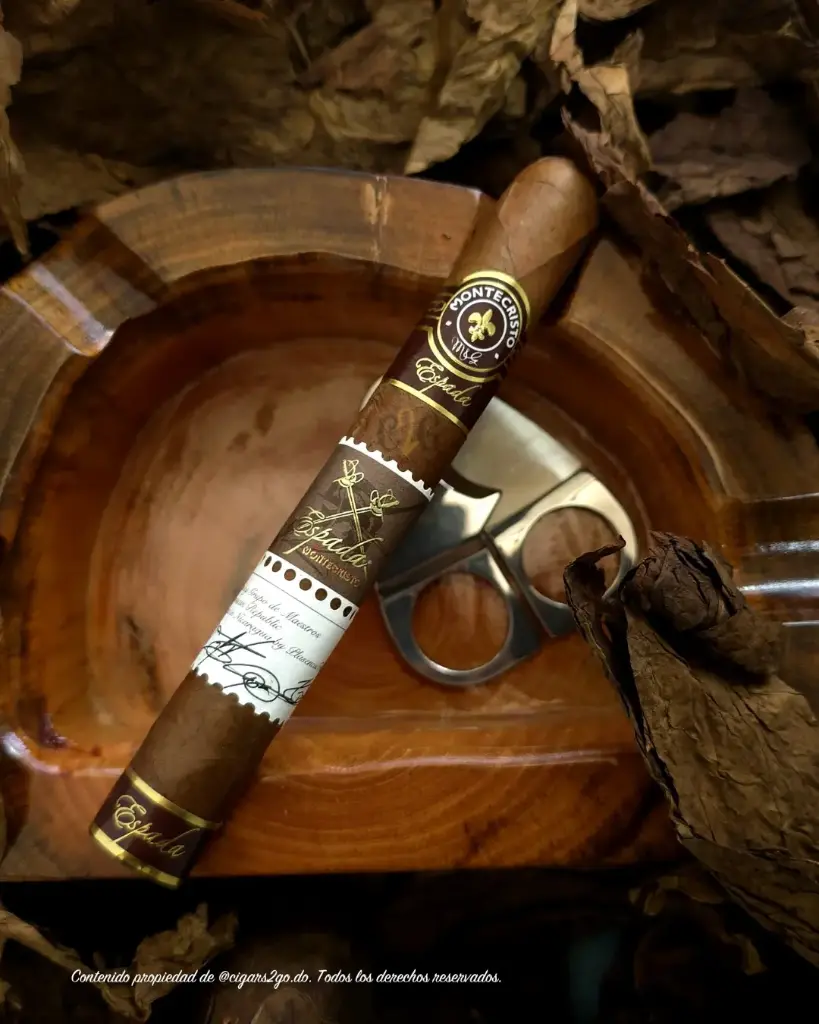 Montecristo Espada Guard (Toro) (6.0"x50)