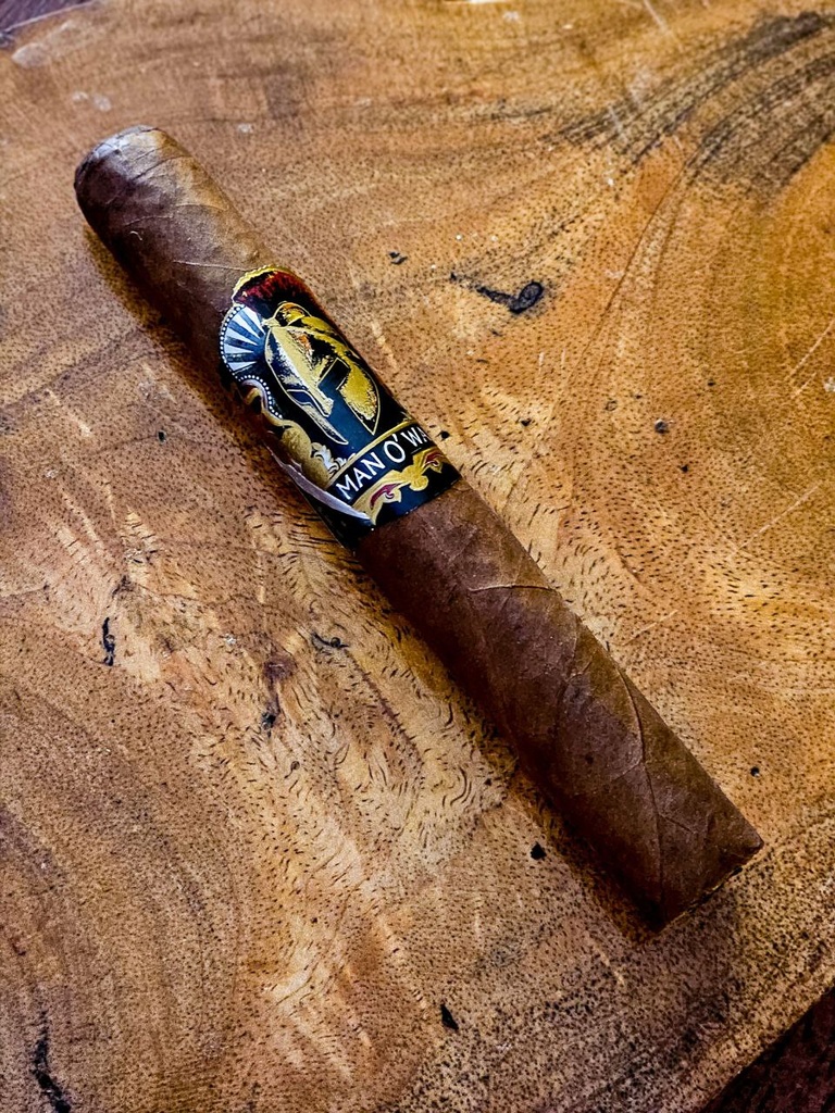 Man O’ War Robusto (5.5" x 50)
