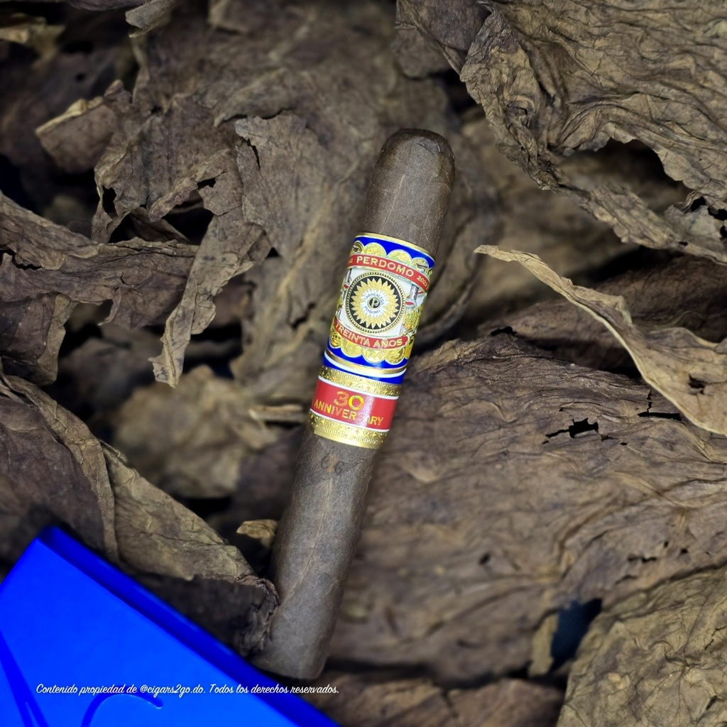 Perdomo 30th Aniversary Maduro (6" x 54)