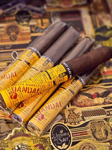 [ABR011] Alec Bradley Black Market Vandal