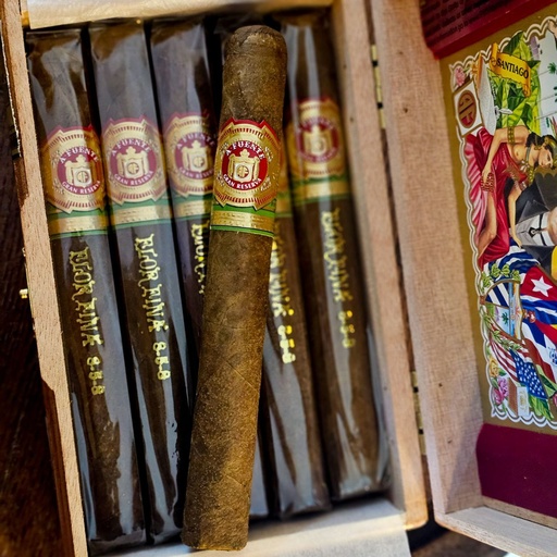 [AFU002] A Fuente Flor Fina 858 Gran Reserva Maduro (Toro) (6.0" x 47)