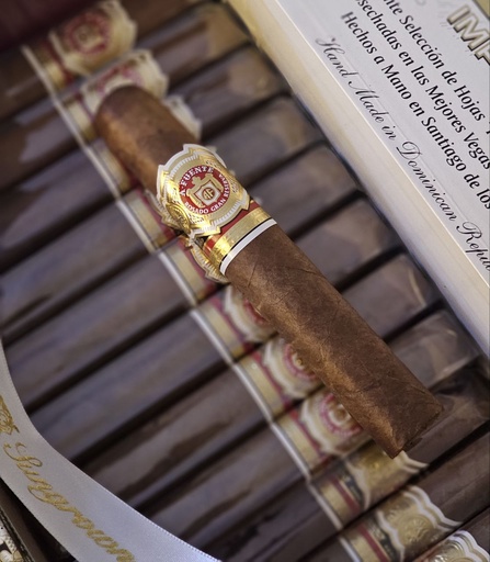 [AFU007] A Fuente MagnumR SunGrown 44