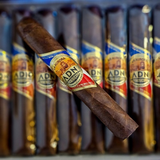 [AUR003] La Aurora ADN Dominicana Robusto