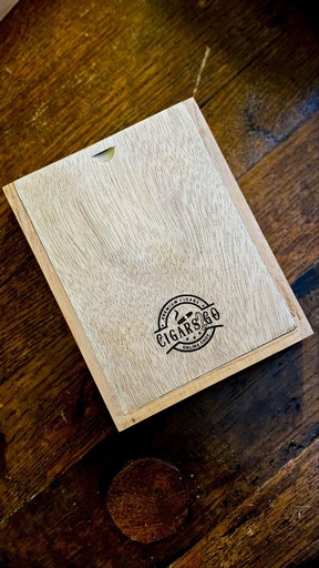 [CAJ001] Caja de Madera 5 Robustos