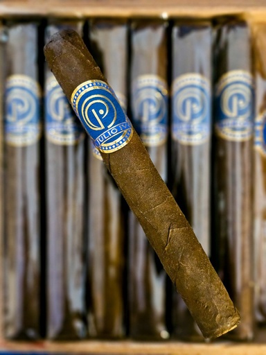 [REN002] Rene Julio IV Maduro (Toro)
