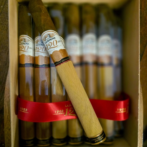 [AUR022] La Aurora 120 Aniversario Churchill