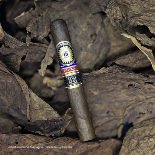 [PER019] Perdomo Double Aged 12-Year Vintage Maduro (6” x 54)